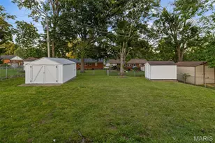 7956 Aldershot Dr, Saint Louis, MO 63123 - Photo 38