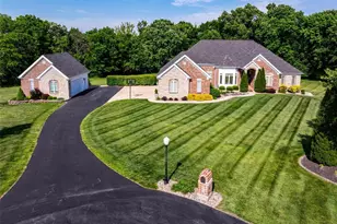 320 Nicole Ct, Troy, MO 63379 - Photo 2