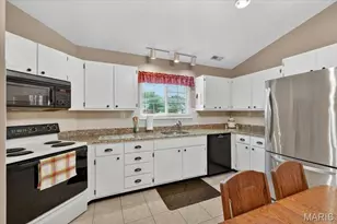 1433 Tahoe Valley Ct, Ballwin, MO 63021 - Photo 8