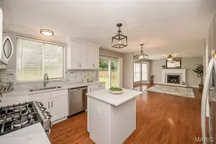 10145 Morgan Ridge Dr, Mehlville, MO 63123 - Photo 10