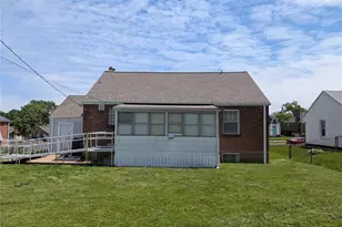 9133 Overton Dr, Saint Louis, MO 63123 - Photo 10