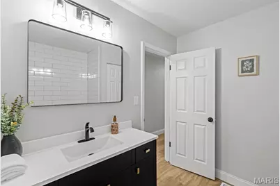 11304 De Runtz Avenue, Maryland Heights, MO 63043 - Photo 34