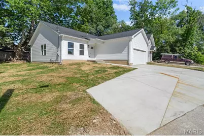 9931 S Broadway, Saint Louis, MO 63125 - Photo 2