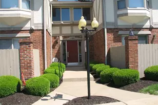 1380 Willow Brook Cove Ct, Creve Coeur, MO 63146 - Photo 1