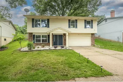 508 Arborwood Drive, Ballwin, MO 63021 - Photo 2