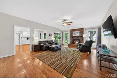 642 Woodchuck Lane, Lake Saint Louis, MO 63367 - Photo 6