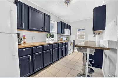 4166 Schiller Place, Saint Louis, MO 63116 - Photo 4