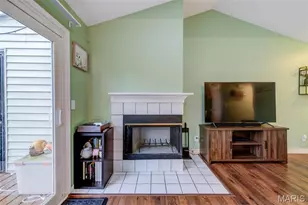 1504 Surrey Ln, Saint Charles, MO 63304 - Photo 8