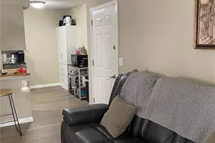 1457 Summergate Pkwy, Saint Charles, MO 63303 - Photo 6