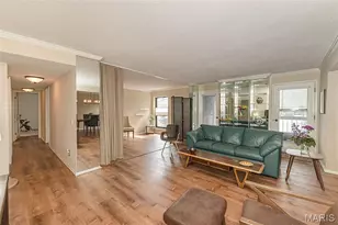 514 Coeur De Royale Dr, Saint Louis, MO 63141 - Photo 18