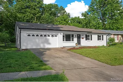 3036 Cherokee Lane, Saint Charles, MO 63301 - Photo 2