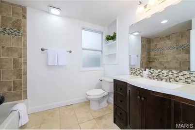 7101 Lindenwood Place, Saint Louis, MO 63109 - Photo 12