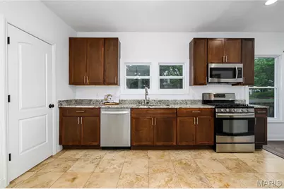 7101 Lindenwood Place, Saint Louis, MO 63109 - Photo 16