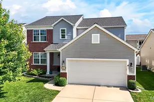 225 Flint Brook Dr, O'Fallon, MO 63366 - Photo 2