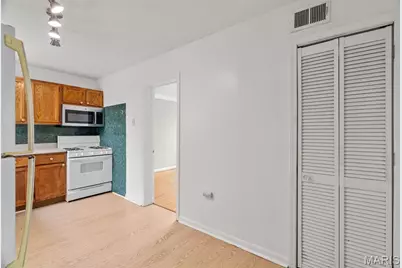4540 Morganford Road, Saint Louis, MO 63116 - Photo 16