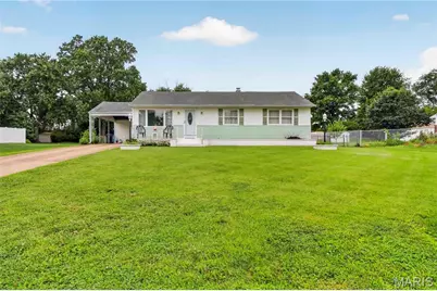10032 Meadowfield Lane, Saint Louis, MO 63128 - Photo 14