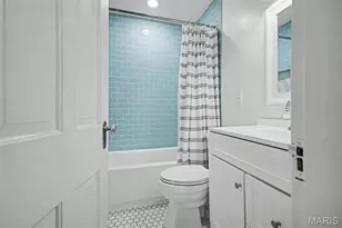 819 Blossom Ln, Rock Hill, MO 63119 - Photo 18