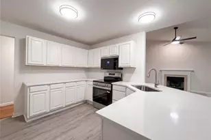 2212 Harborside Dr, Dardenne Prairie, MO 63368 - Photo 2