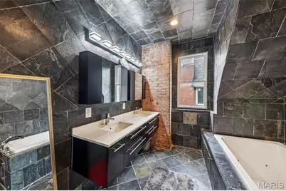 4253 Washington Boulevard #D, Saint Louis, MO 63108 - Photo 32