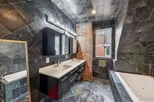 4253 Washington Blvd, Saint Louis, MO 63108 - Photo 32