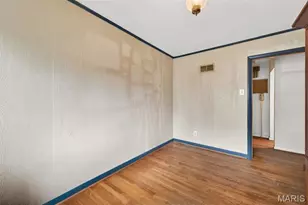 11820 Parklind Dr, Sunset Hills, MO 63127 - Photo 16