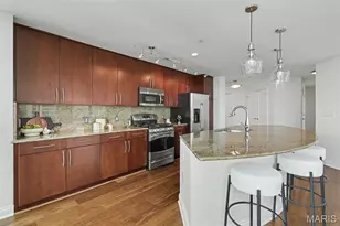 4909 Laclede Ave, Saint Louis, MO 63108 - Photo 8