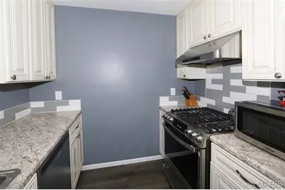 4221 Meadowgreen Trails Drive, Saint Louis, MO 63129 - Photo 8