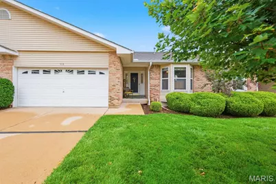 183 Southern Oaks Court #11B, Saint Charles, MO 63303 - Photo 2