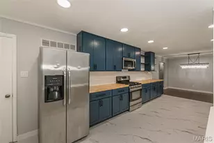 3025 Imperial Dr, Saint Peters, MO 63303 - Photo 12