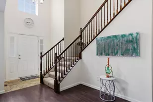 255 Winding Bluffs Ct, Fenton, MO 63026 - Photo 8