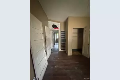 4224 N Florissant Avenue, Saint Louis, MO 63107 - Photo 6