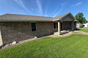 321 W Hamilton St, Palmyra, MO 63461 - Photo 2
