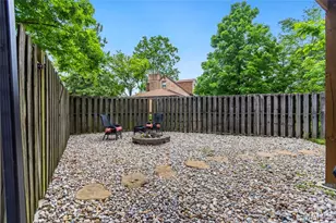 7955 S Rock Hill Rd, Saint Louis, MO 63123 - Photo 22