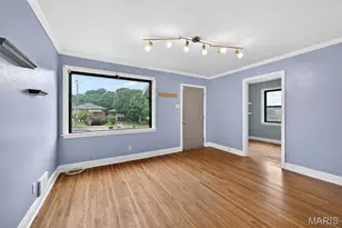 7433 Morgan Ford Rd, Saint Louis, MO 63116 - Photo 4