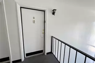 7499 Hazelcrest Dr, Saint Louis, MO 63042 - Photo 2