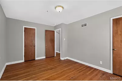 1205 Duenke Drive, Bellefontaine Neighbors, MO 63137 - Photo 10