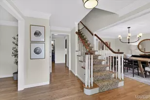 800 Bridlebrook Ln, Kirkwood, MO 63122 - Photo 2