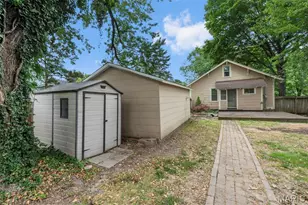 1434 Whitener St, Cape Girardeau, MO 63701 - Photo 2