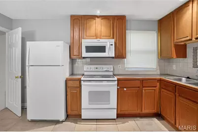 12071 El Camara Drive, Florissant, MO 63033 - Photo 14