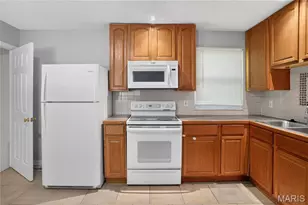 12071 El Camara Dr, Florissant, MO 63033 - Photo 14