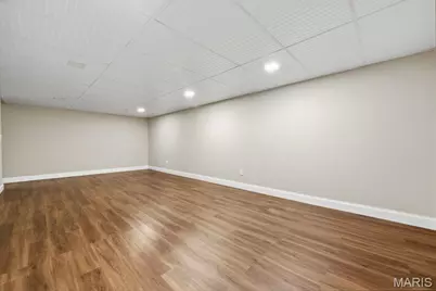 12057 Renaissance Drive, Maryland Heights, MO 63043 - Photo 28