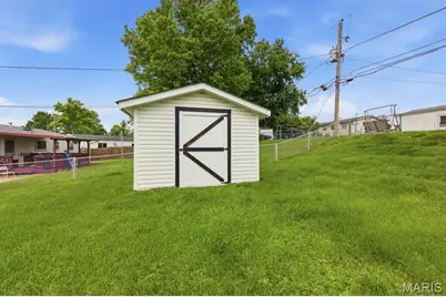 12057 Renaissance Drive, Maryland Heights, MO 63043 - Photo 32