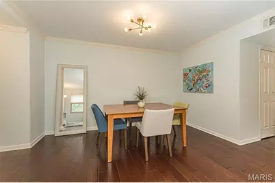 5 Delcrest Court #204, University City, MO 63124 - Photo 8