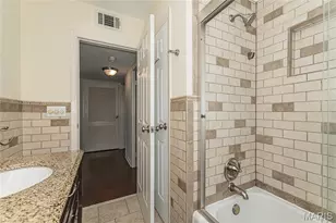 5 Delcrest Ct, University City, MO 63124 - Photo 18