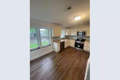 204 East McClurg Ave, Richland, MO 65556 - Photo 6