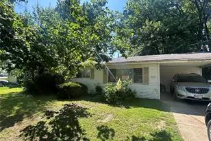 9822 Treadway Ln, Saint Louis, MO 63134 - Photo 1