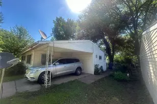 9822 Treadway Ln, Saint Louis, MO 63134 - Photo 2