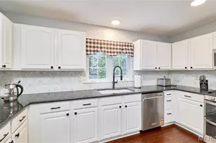 15207 Cambridge Terrace Ct, Chesterfield, MO 63017 - Photo 22