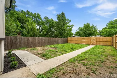 9840 Luna Avenue, Saint Louis, MO 63125 - Photo 14