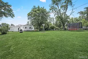 207 Hillsdale Dr, Ballwin, MO 63011 - Photo 24